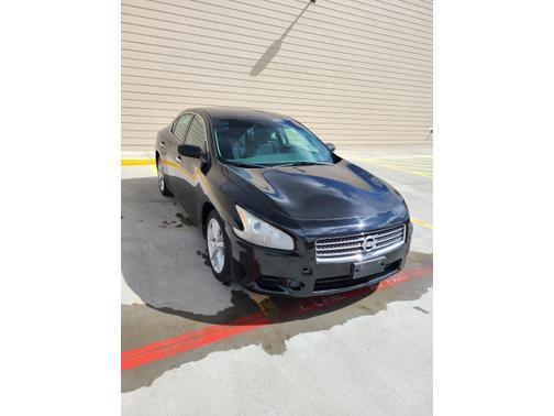 Photo 3 of 15 of 2011 Nissan Maxima S