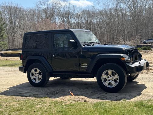 2020 Jeep Wrangler Sport