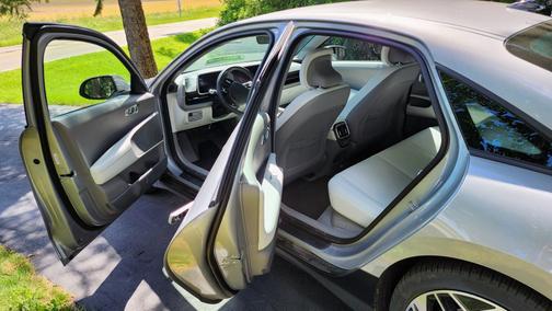 2023 Hyundai IONIQ 6 SEL