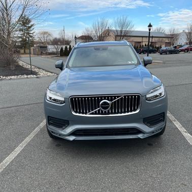 2020 Volvo XC90 T6 Momentum