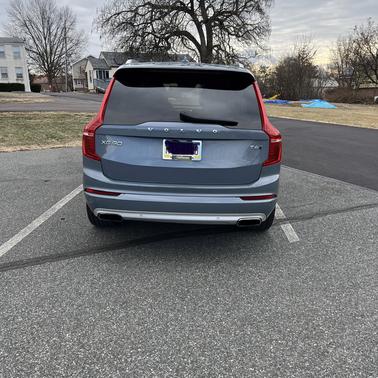 2020 Volvo XC90 T6 Momentum