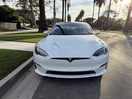 2022 Tesla Model S Long Range