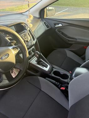 Black 2012 Ford Focus SE