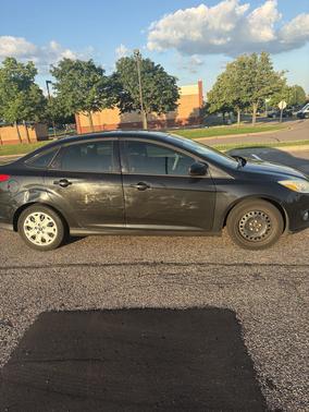 Black 2012 Ford Focus SE
