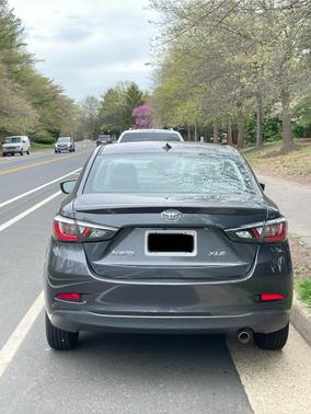 2019 Toyota Yaris Sedan XLE