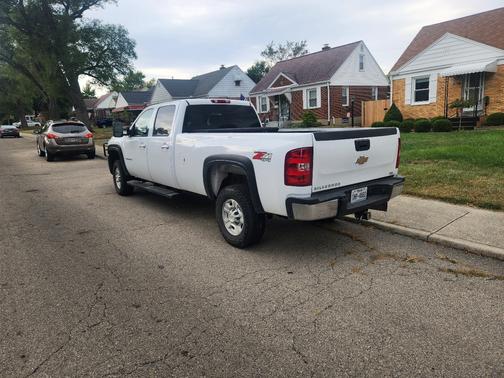 2008 Chevrolet Silverado 3500 LTZ Crew Cab