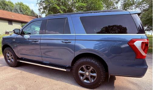 Blue 2020 Ford Expedition Max XLT