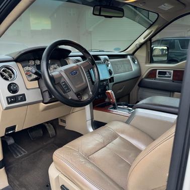 White 2009 Ford F-150 Lariat SuperCrew