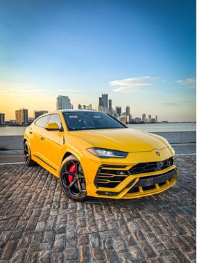 2019 Lamborghini Urus Base