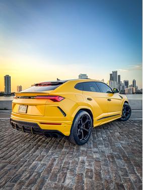 2019 Lamborghini Urus Base