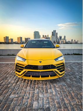 2019 Lamborghini Urus Base
