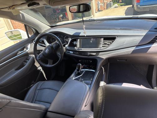 2020 Buick Enclave Essence