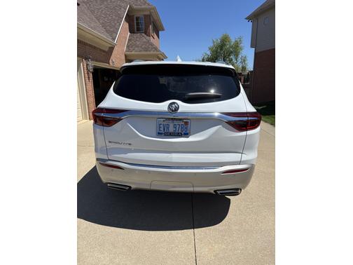2020 Buick Enclave Essence