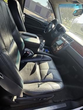White 2007 Chevrolet Tahoe LTZ