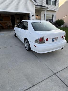 2001 Lexus IS 300 Base