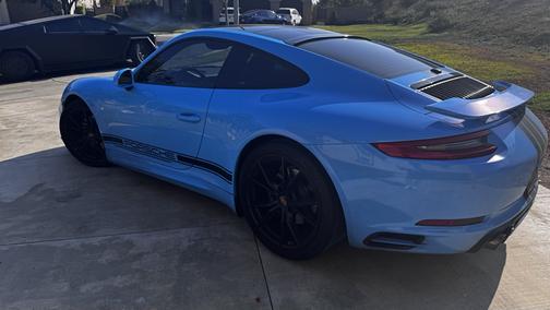 2017 Porsche 911 Carrera