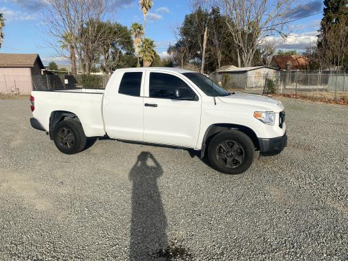 2016 Toyota Tundra SR