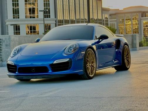 2015 Porsche 911 Turbo S