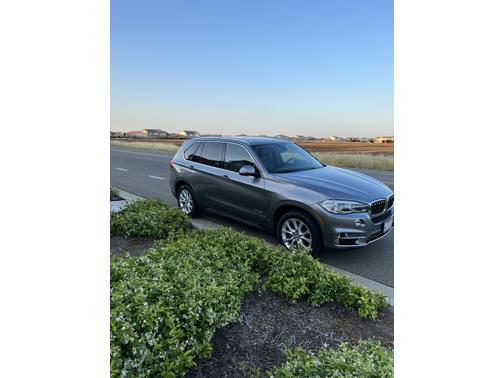 Photo 1 of 5 of 2015 BMW X5 xDrive35i