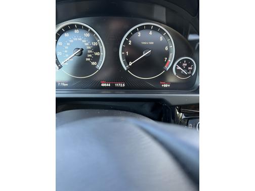 Photo 4 of 5 of 2015 BMW X5 xDrive35i