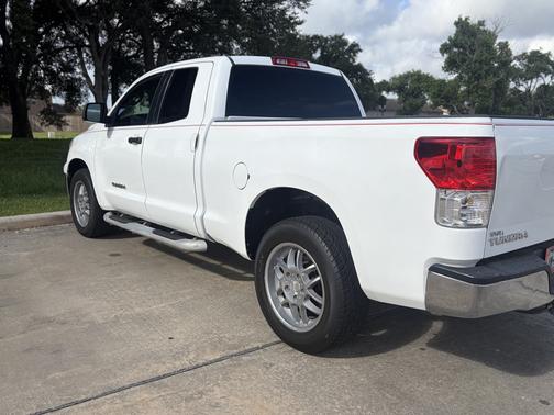White 2011 Toyota Tundra Grade