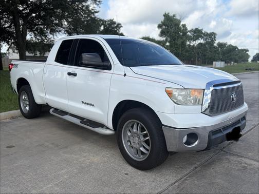 White 2011 Toyota Tundra Grade