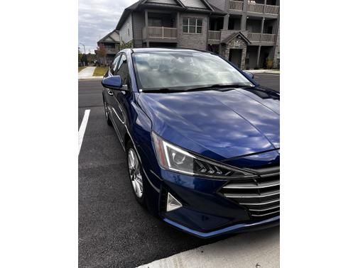 2019 Hyundai ELANTRA SEL