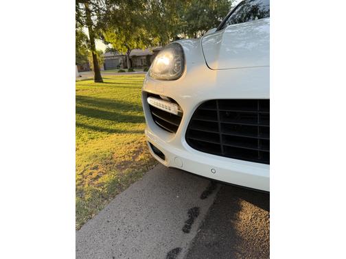 2011 Porsche Cayenne Cayenne Turbo