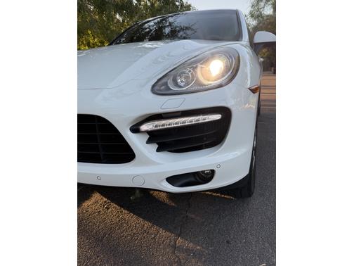 2011 Porsche Cayenne Cayenne Turbo