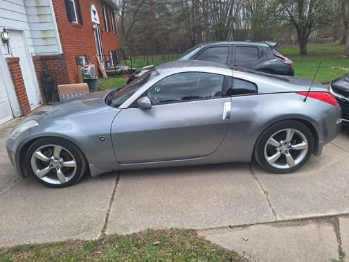 Silver 2006 Nissan 350Z Touring