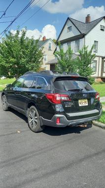 Black 2018 Subaru Outback 2.5i Limited