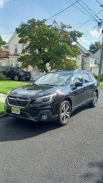 Black 2018 Subaru Outback 2.5i Limited