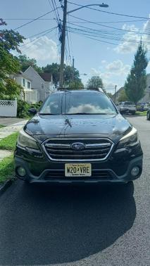 Black 2018 Subaru Outback 2.5i Limited