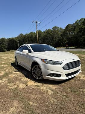 White 2016 Ford Fusion Titanium