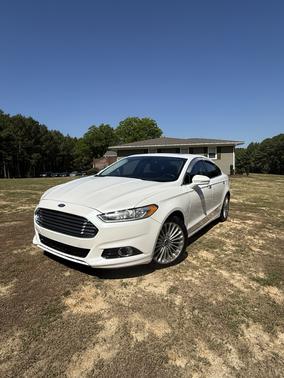 White 2016 Ford Fusion Titanium