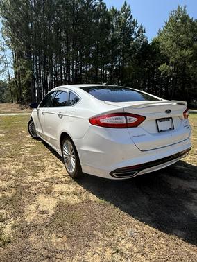 White 2016 Ford Fusion Titanium