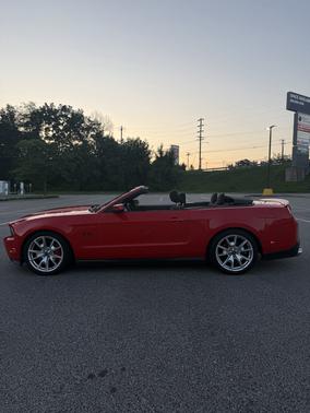 Red 2012 Ford Mustang GT