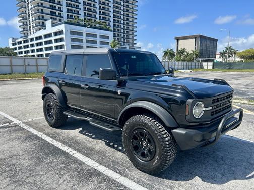 2022 Ford Bronco Base Advanced