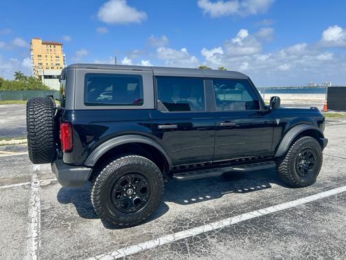2022 Ford Bronco Base Advanced