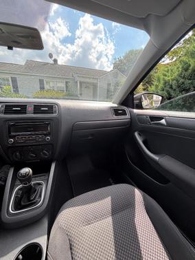 Black 2012 Volkswagen Jetta S