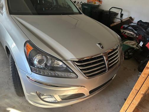 Silver 2011 Hyundai Equus Signature