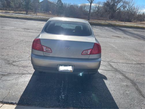 2004 INFINITI G35 Base