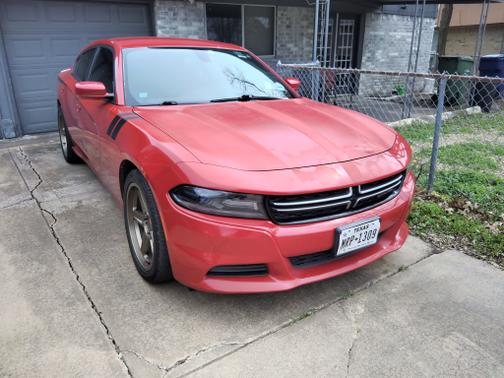 Red 2015 Dodge Charger SE