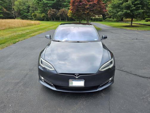 2017 Tesla Model S 75D