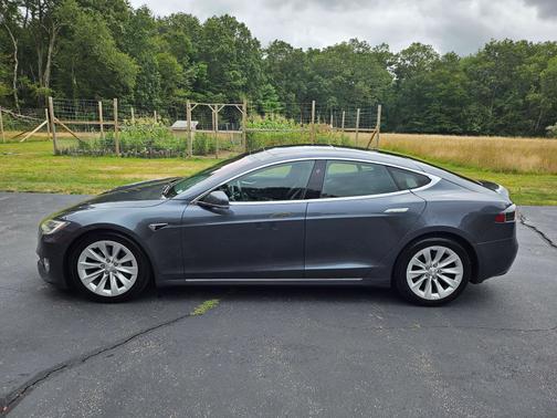 2017 Tesla Model S 75D