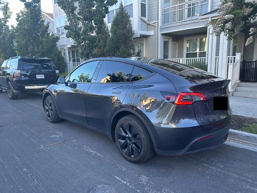 2024 Tesla Model Y Long Range