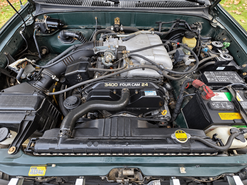 Green 2000 Toyota Tacoma PreRunner Xtracab