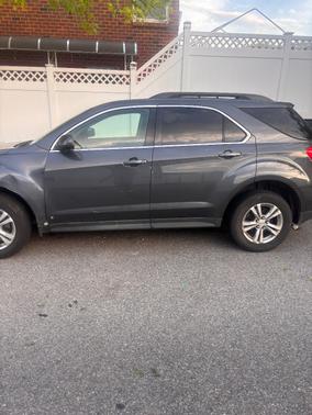 Gray 2010 Chevrolet Equinox LT