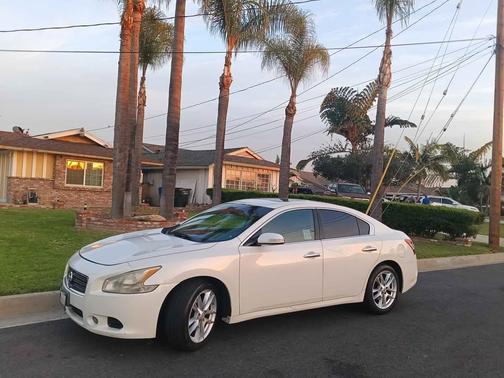 2011 Nissan Maxima SV