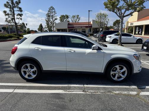 2018 Mercedes-Benz GLA 250 Base